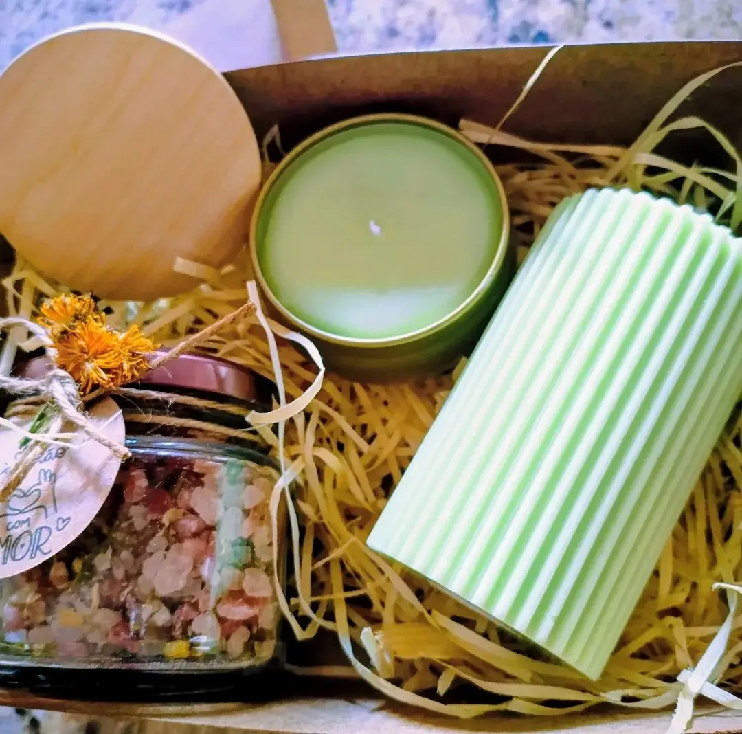 Kit Velas canelada e pote 80 gr. capim-limão + escalda pés relaxante camomila/erva doce/anis estrelado